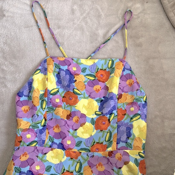 ZARA- Backless floral romper mini ( skort / dress ) - Picture 5 of 9